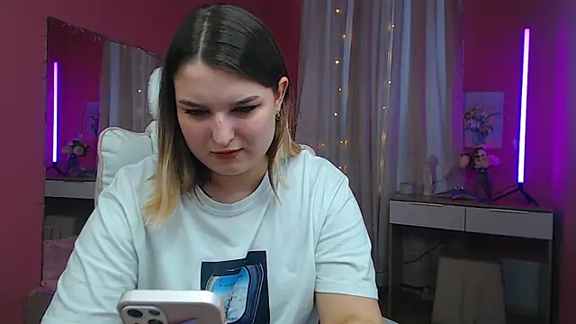 Jenny Smit online show from March 12, 2025, 12:04 pm