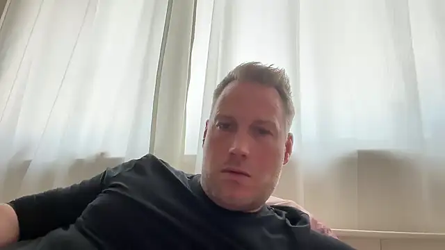 Christian87xxx online show from March 12, 2026, 3:49 pm