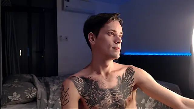 Snapshot of William_Henry_ chatting on October 21, 2025, 12:00 am William Henry online show from October 21, 2025, 12:00 am