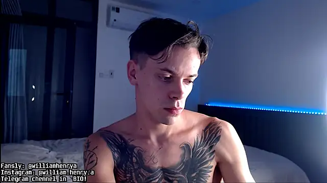 Snapshot of William_Henry_ chatting on October 27, 2025, 1:17 am William Henry online show from October 27, 2025, 1:17 am