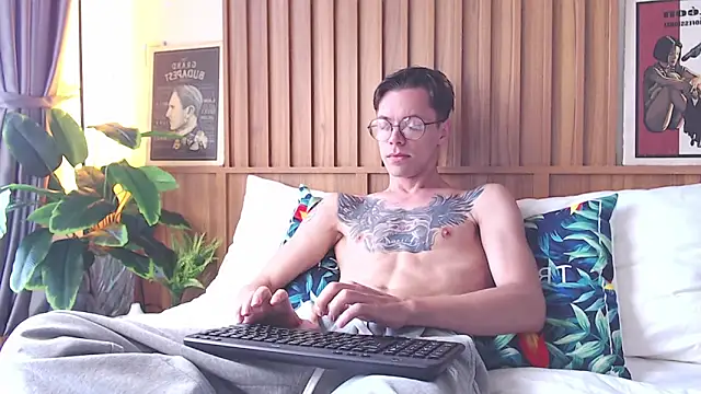 Snapshot of William_Henry_ chatting on January 12, 2026, 5:58 am William Henry online show from January 12, 2026, 5:58 am