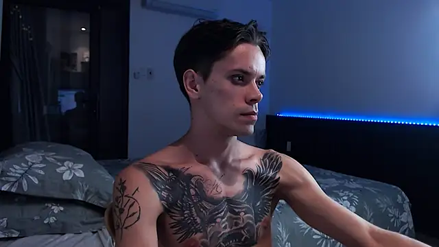 Snapshot of William_Henry_ chatting on October 7, 2025, 2:07 pm William Henry online show from October 7, 2025, 2:07 pm