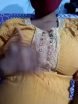 Snapshot of Hoty_sejal chatting on February 14, 2025, 5:46 pm Hoty sejal online show from February 14, 2025, 5:46 pm