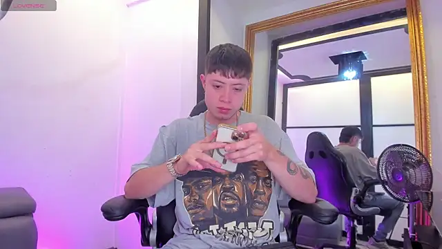 Snapshot of marcuscollins1_ chatting on October 15, 2025, 2:58 pm marcuscollins1 online show from October 15, 2025, 2:58 pm