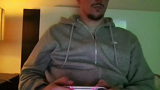 giumy91 online show from March 11, 2026, 9:47 am