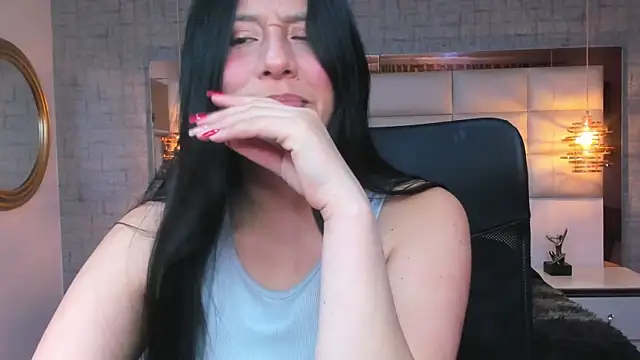 Nohemi louse online show from November 22, 2025, 7:13 pm