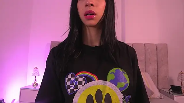 Snapshot of sara_lopee1 chatting on November 25, 2025, 11:54 am sara lopee1 online show from November 25, 2025, 11:54 am