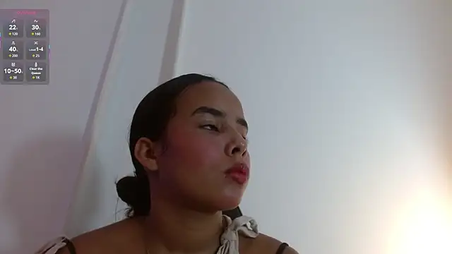 Snapshot of Roxy_Stonee chatting on September 23, 2025, 7:32 pm Roxy Stonee online show from September 23, 2025, 7:32 pm