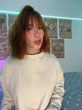 chloe rockss  online show from October 7, 2025, 9:05 pm