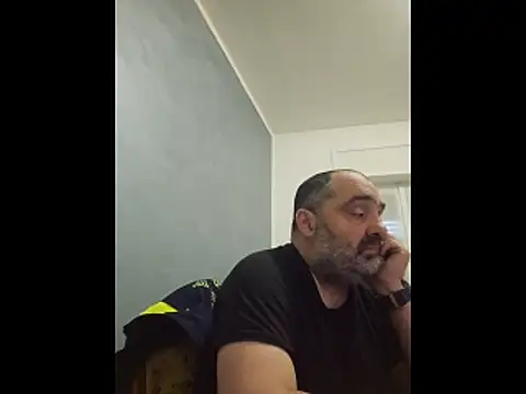 Snapshot of fuocovivo4 chatting on April 1, 2026, 4:59 pm fuocovivo4 online show from April 1, 2026, 4:59 pm