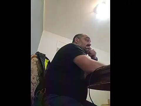 Snapshot of fuocovivo4 chatting on March 5, 2026, 3:41 pm fuocovivo4 online show from March 5, 2026, 3:41 pm