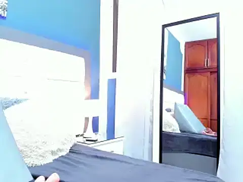 DayannaBronx online show from February 21, 2025, 1:22 am