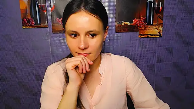 Snapshot of ValeriaHeart_ chatting on February 19, 2025, 11:38 am ValeriaHeart online show from February 19, 2025, 11:38 am