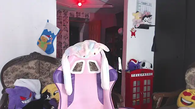 Snapshot of AriYokai chatting on November 15, 2025, 8:57 pm AriYokai online show from November 15, 2025, 8:57 pm