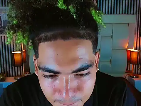 Snapshot of LihanJor_23 chatting on November 18, 2025, 2:42 pm LihanJor 23 online show from November 18, 2025, 2:42 pm