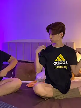 jacob and sam online show from November 17, 2025, 3:32 am