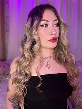 Snapshot of Lally_Valencia__ chatting on June 27, 2026, 3:01 am Lally Valencia online show from June 27, 2026, 3:01 am