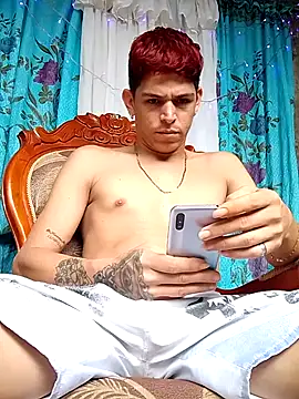 Snapshot of duquehotvoy chatting on February 11, 2025, 2:13 pm duquehotvoy online show from February 11, 2025, 2:13 pm