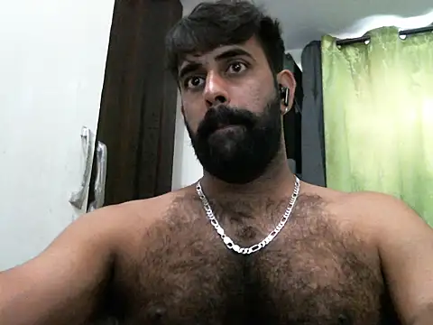 Snapshot of indianhairybull chatting on February 6, 2025, 4:42 am indianhairybull online show from February 6, 2025, 4:42 am