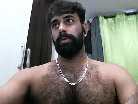 Snapshot of indianhairybull chatting on February 13, 2025, 12:32 pm indianhairybull online show from February 13, 2025, 12:32 pm