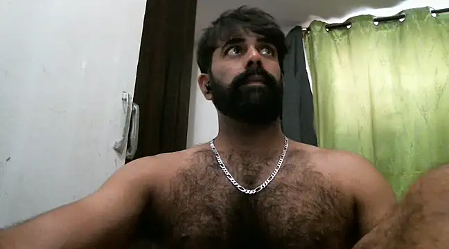 Snapshot of indianhairybull chatting on February 25, 2025, 4:24 am indianhairybull online show from February 25, 2025, 4:24 am