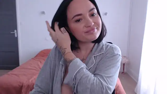 Orgasmille online show from November 27, 2025, 12:49 pm