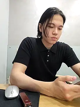 just gay  online show from October 31, 2025, 12:18 am