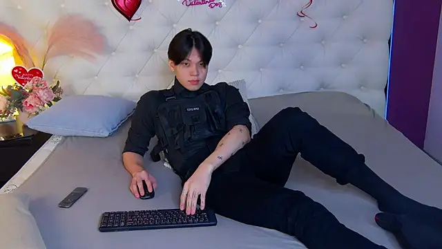 just gay  online show from February 18, 2025, 1:44 pm