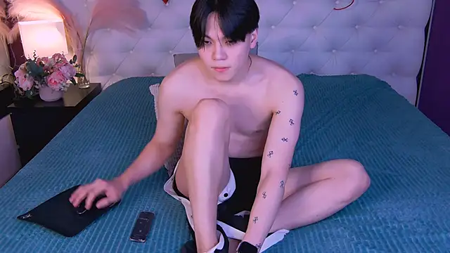 just gay  online show from March 2, 2025, 1:09 pm