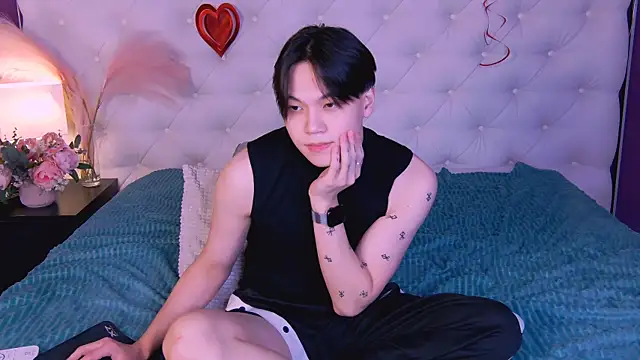 just gay  online show from March 2, 2025, 7:19 pm