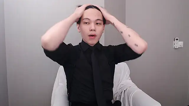 just gay  online show from February 20, 2025, 7:52 pm