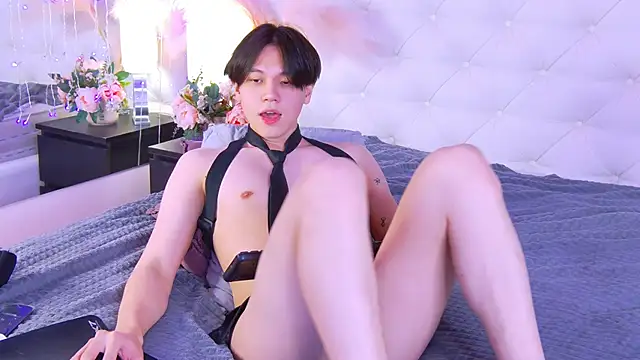 just gay  online show from March 21, 2025, 7:24 pm