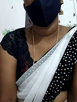 Snapshot of Tamil_Meera12 chatting on November 27, 2025, 6:36 am Tamil Meera12 online show from November 27, 2025, 6:36 am