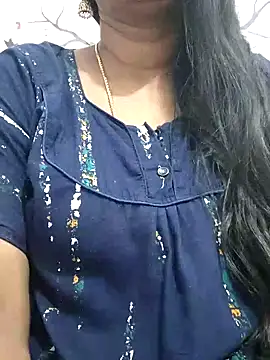 Snapshot of Tamil_Meera12 chatting on December 17, 2025, 3:22 am Tamil Meera12 online show from December 17, 2025, 3:22 am