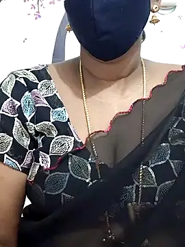 Snapshot of Tamil_Meera12 chatting on October 27, 2025, 6:36 am Tamil Meera12 online show from October 27, 2025, 6:36 am