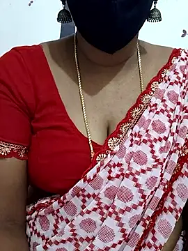 Snapshot of Tamil_Meera12 chatting on November 8, 2025, 4:16 am Tamil Meera12 online show from November 8, 2025, 4:16 am