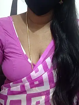 Snapshot of Tamil_Meera12 chatting on October 25, 2025, 6:56 am Tamil Meera12 online show from October 25, 2025, 6:56 am