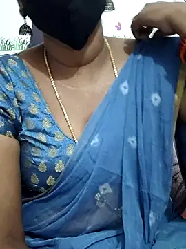 Snapshot of Tamil_Meera12 chatting on November 13, 2025, 6:28 am Tamil Meera12 online show from November 13, 2025, 6:28 am