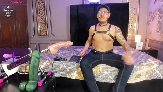 angel fetish  online show from March 6, 2025, 10:20 am