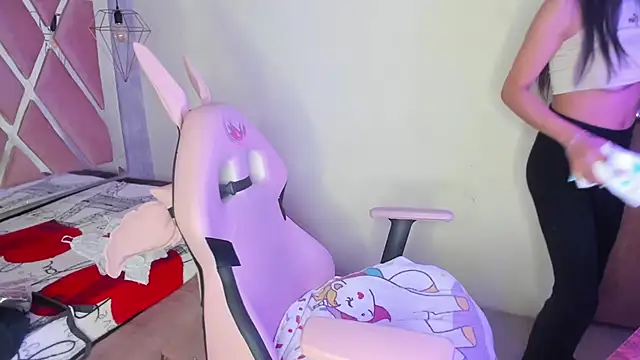 Snapshot of Raichell_ chatting on March 7, 2025, 3:51 am Raichell online show from March 7, 2025, 3:51 am