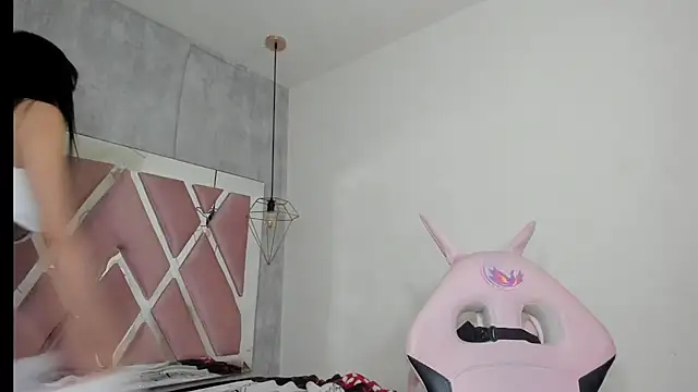 Snapshot of Raichell_ chatting on March 21, 2025, 4:06 am Raichell online show from March 21, 2025, 4:06 am