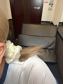 Rara  oo online show from February 22, 2026, 4:30 pm