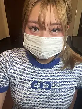 Rara  oo online show from February 21, 2026, 4:09 pm