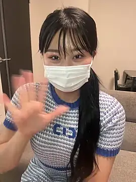 Snapshot of Rara__oo chatting on February 17, 2025, 7:15 am Rara oo online show from February 17, 2025, 7:15 am