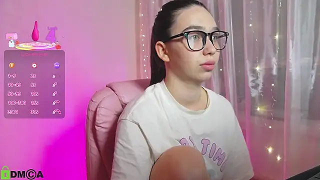 Snapshot of Arianahot777 chatting on September 14, 2025, 2:23 am Arianahot777 online show from September 14, 2025, 2:23 am