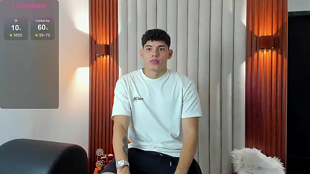 Justin mack online show from December 4, 2025, 7:24 pm