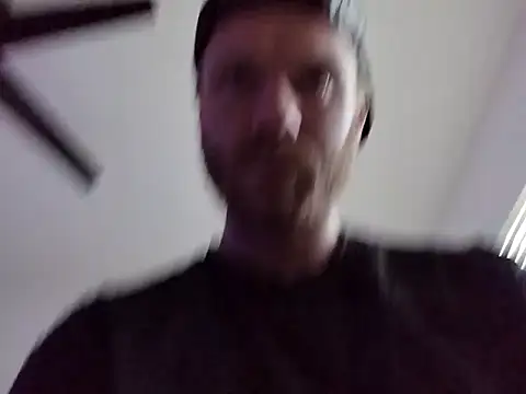 ohyeaitsme444 online show from February 21, 2025, 6:15 pm