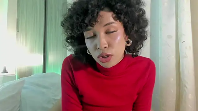 Snapshot of leahaltomm chatting on March 2, 2025, 1:15 am leahaltomm online show from March 2, 2025, 1:15 am