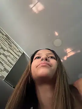 Snapshot of vicky_bass chatting on November 11, 2025, 9:31 pm vicky bass online show from November 11, 2025, 9:31 pm