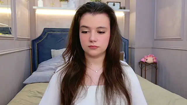 Snapshot of Pauline_Heaven chatting on November 24, 2025, 5:40 am Pauline Heaven online show from November 24, 2025, 5:40 am